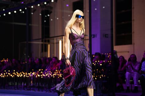 versace fw23 fashion show|versace women's collection.